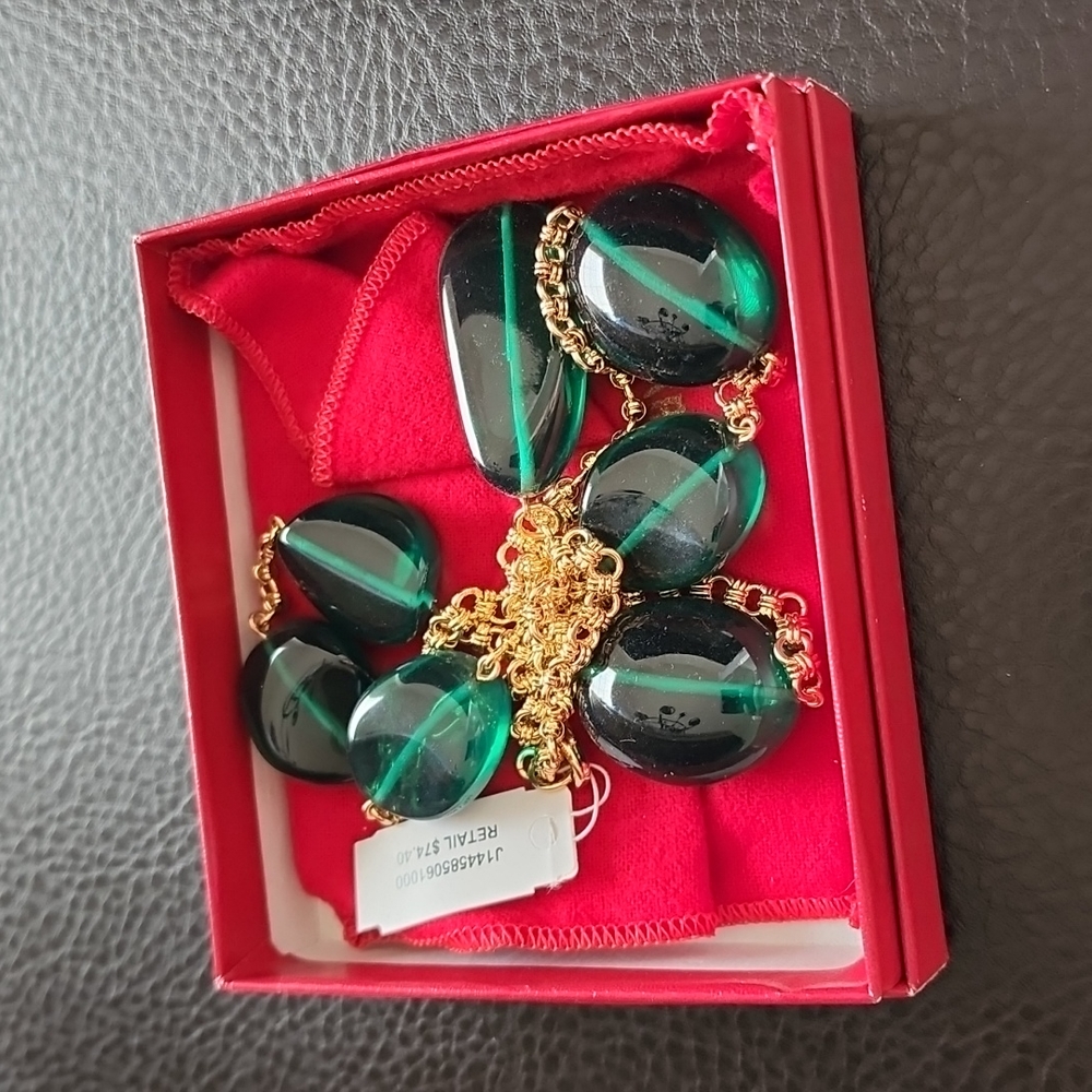 NIB Kenneth Jay Lane necklace